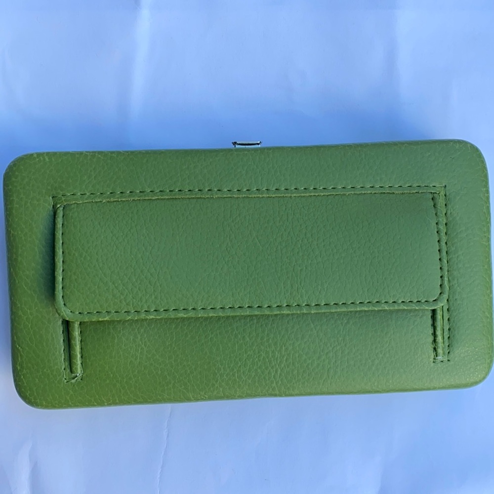 Green Target Wallet